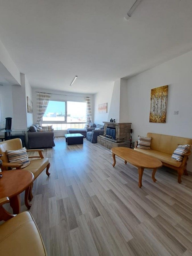 Apartamento en Lárnaca, Chipre, 156 m² - imagen 1