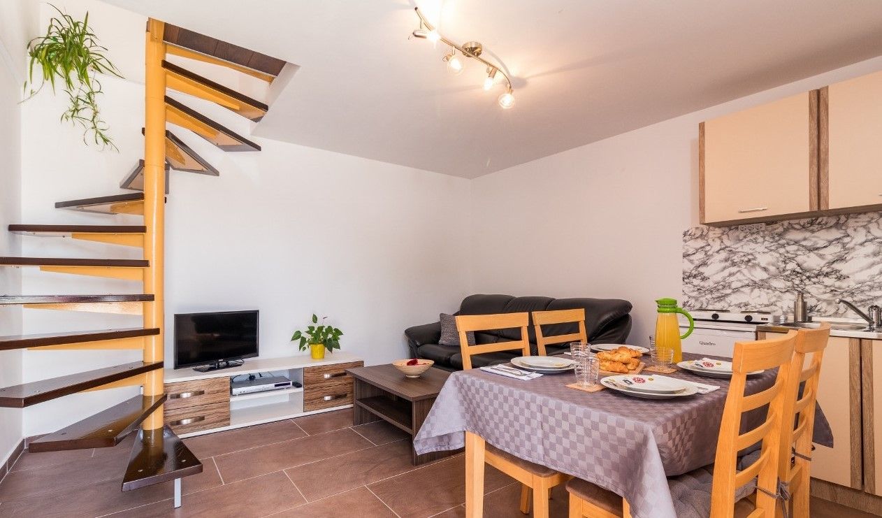 House in Zminj, Croatia, 200 m² - picture 17