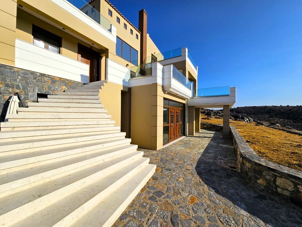 Villa en Analipsi, Grecia, 350 m² - imagen 1