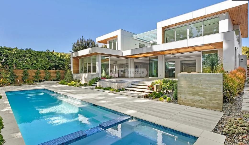 Villa à Los Angeles, États-Unis, 650 m² - image 1