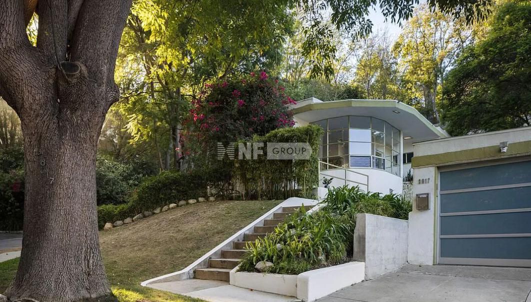 Maison à Los Angeles, États-Unis, 2 182 m² - image 1