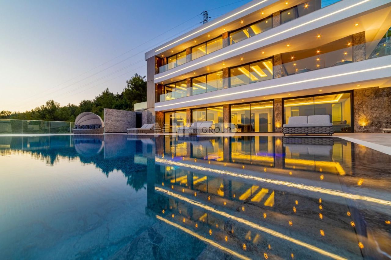 Villa in Alanya, Turkey, 825 m² - picture 2