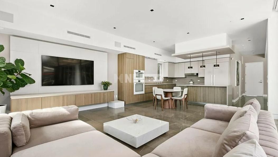 Villa en Los Ángeles, Estados Unidos, 650 m² - imagen 3