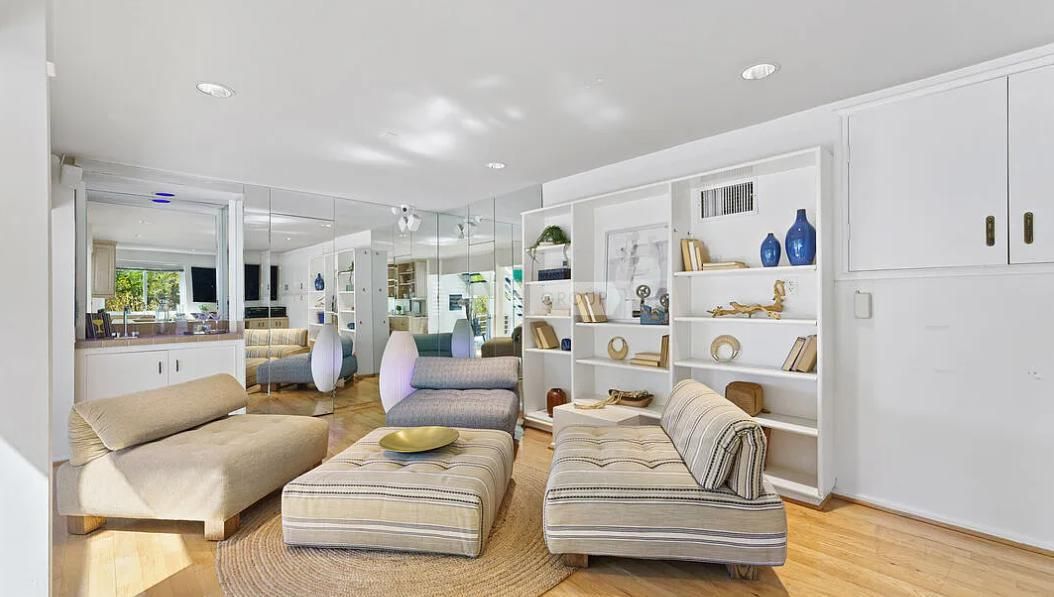 Casa a Los Angeles, USA, 2 301 m² - foto 6