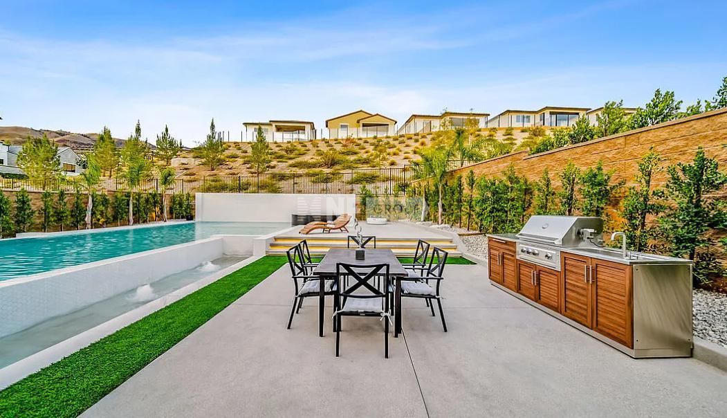 House in Los Angeles, USA, 4 039 m² - picture 18