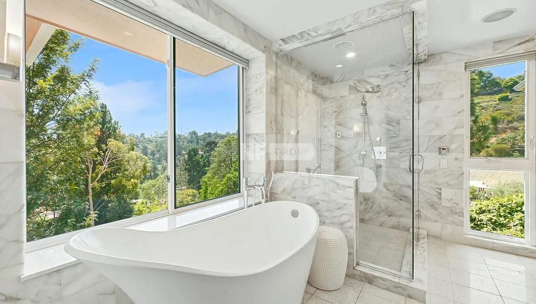 Casa a Los Angeles, USA, 2 301 m² - foto 18