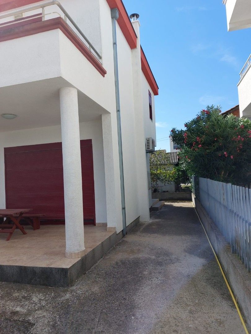Maison à Ulcinj, Monténégro, 155 m² - image 2