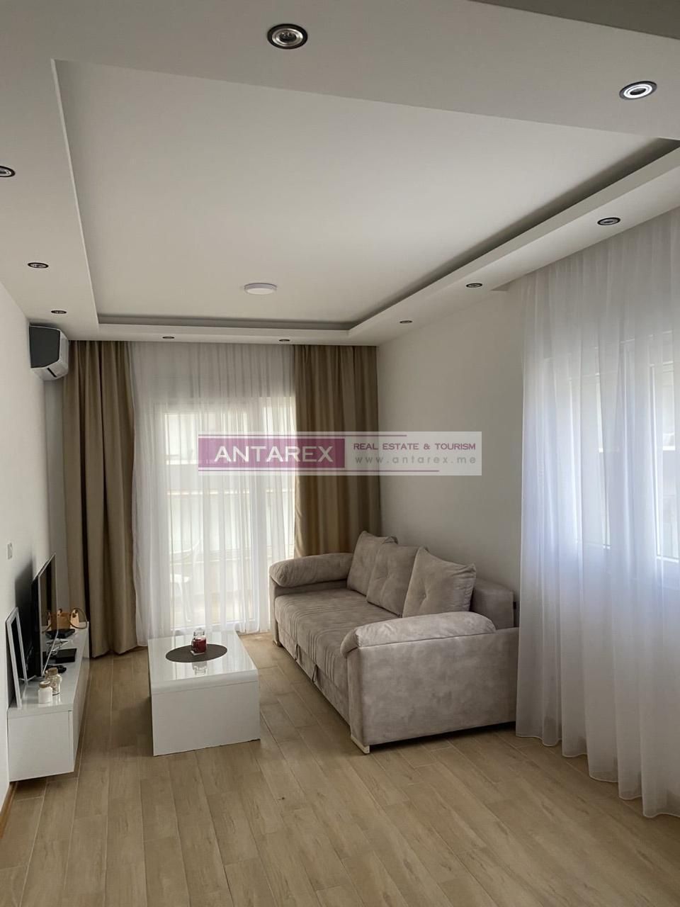 Apartment in Budva, Montenegro, 36 m² - picture 3