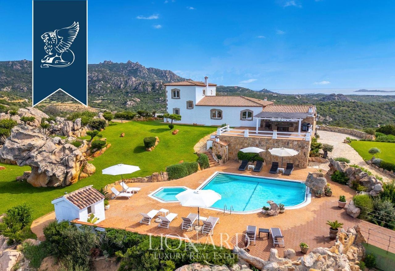 Villa à Porto Cervo, Italie, 450 m² - image 1