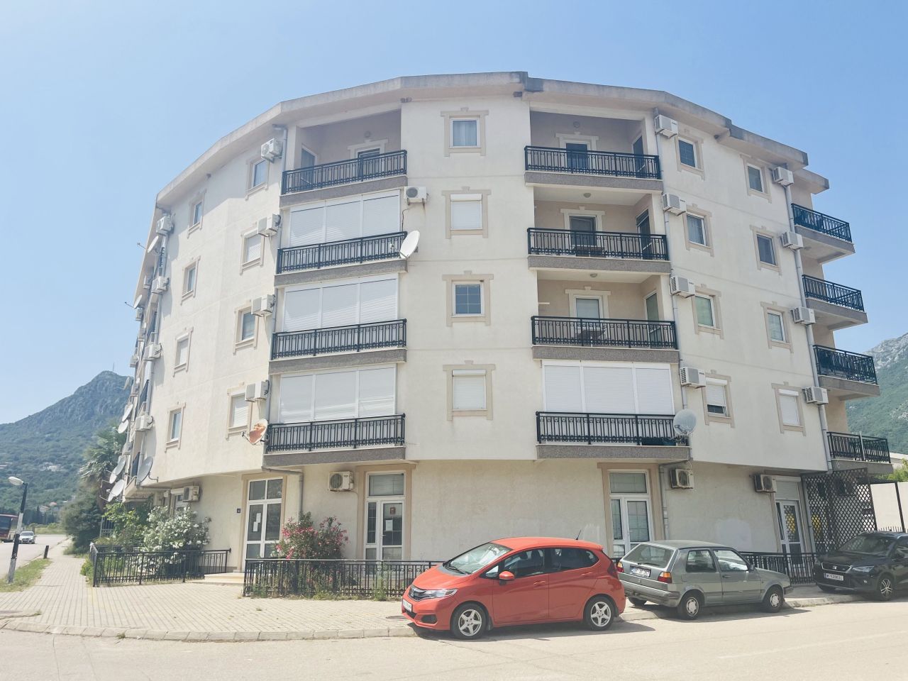 Wohnung in Bar, Montenegro, 51 m² - Foto 2