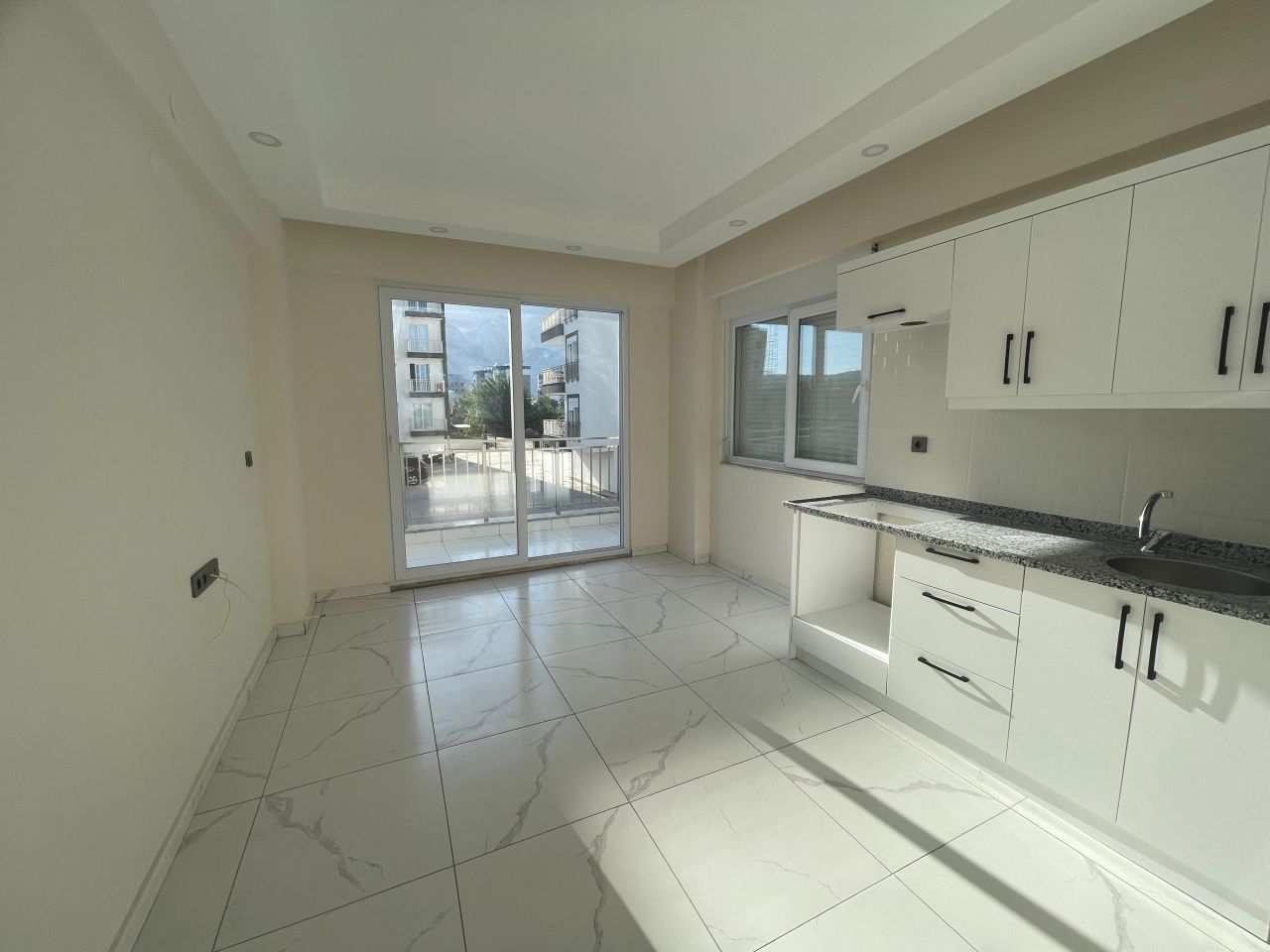 Flat in Finike, Turkey, 55 m² - picture 1