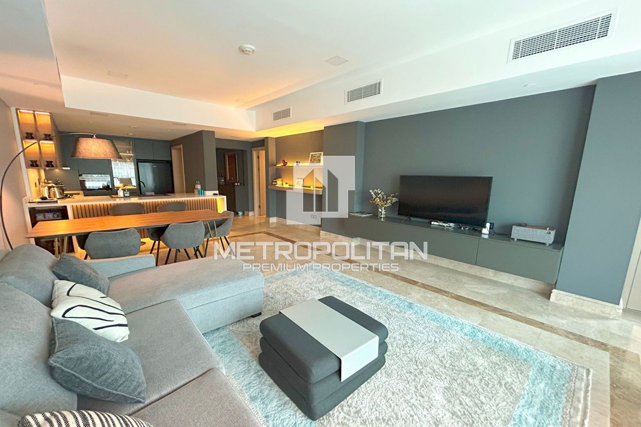 Apartment in Dubai, UAE, 120 m² - picture 1