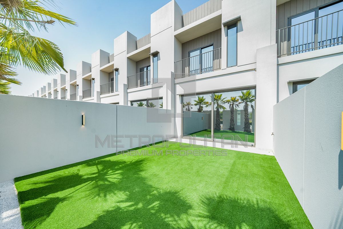 Maison urbaine à Dubaï, EAU, 110 m² - image 1