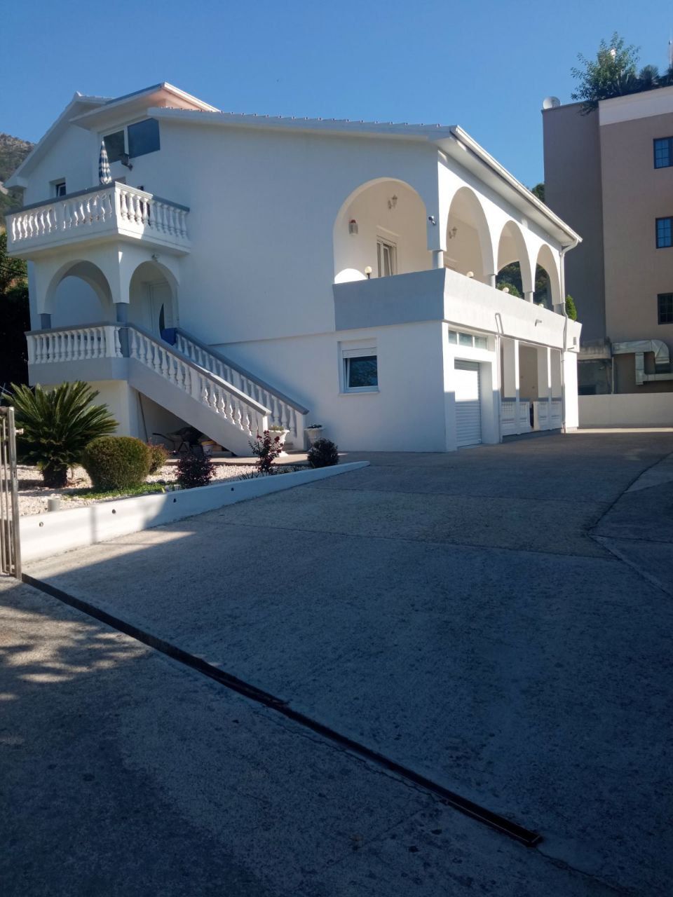 Villa in Kamenari, Montenegro, 309 m² - picture 3