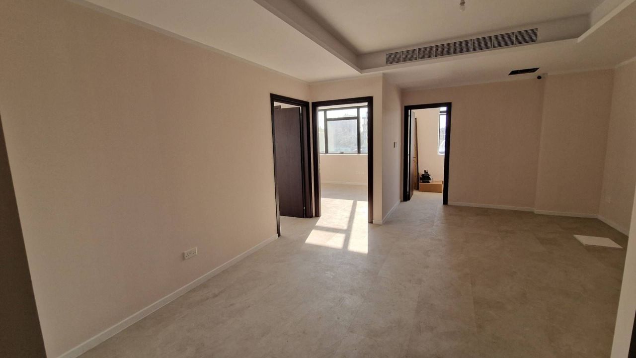 Bureau à Larnaca, Chypre, 123 m² - image 1