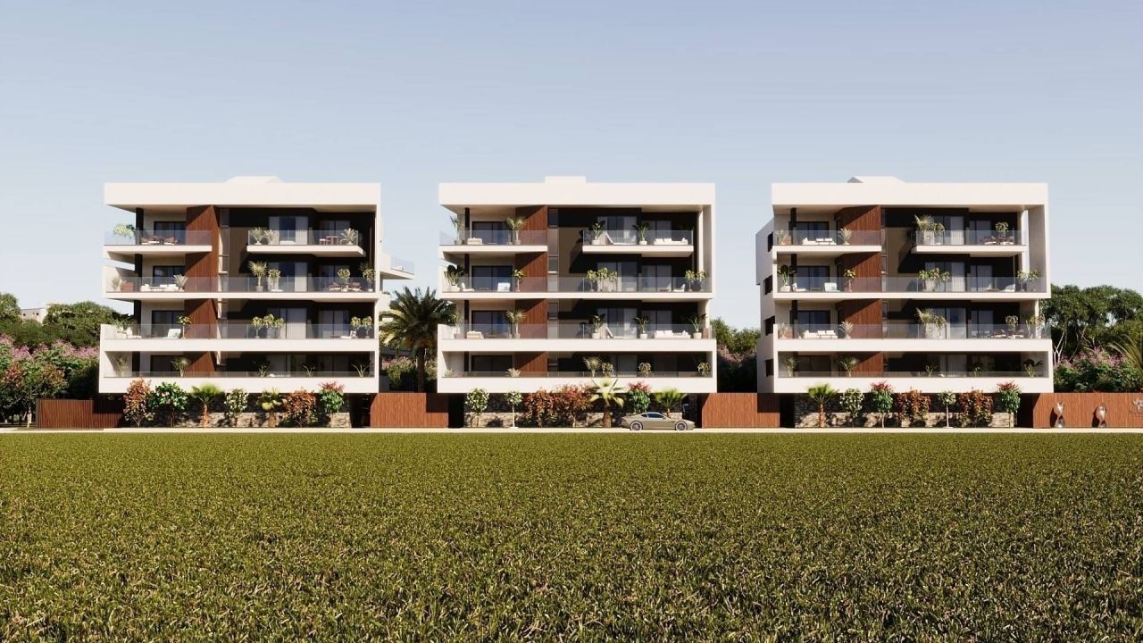 Flat in Larnaca, Cyprus, 159 m² - picture 1
