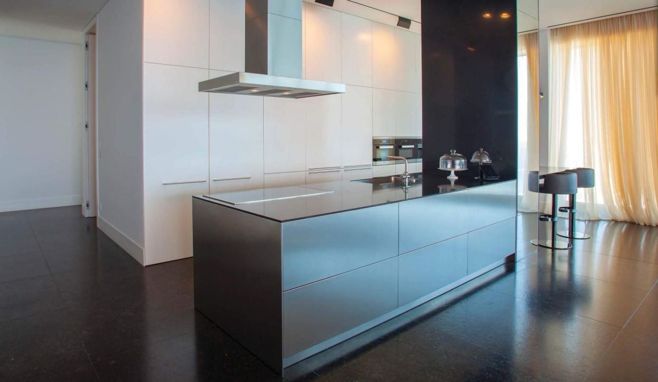 Flat in Limassol, Cyprus, 1 037 m² - picture 5