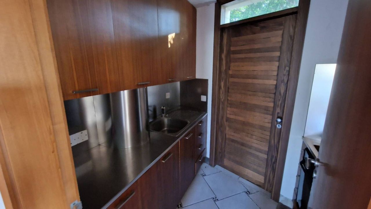 Maison à Kamares, Chypre, 322 m² - image 11