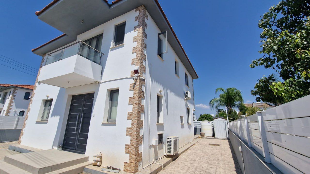 Maison à Larnaca, Chypre, 255 m² - image 16