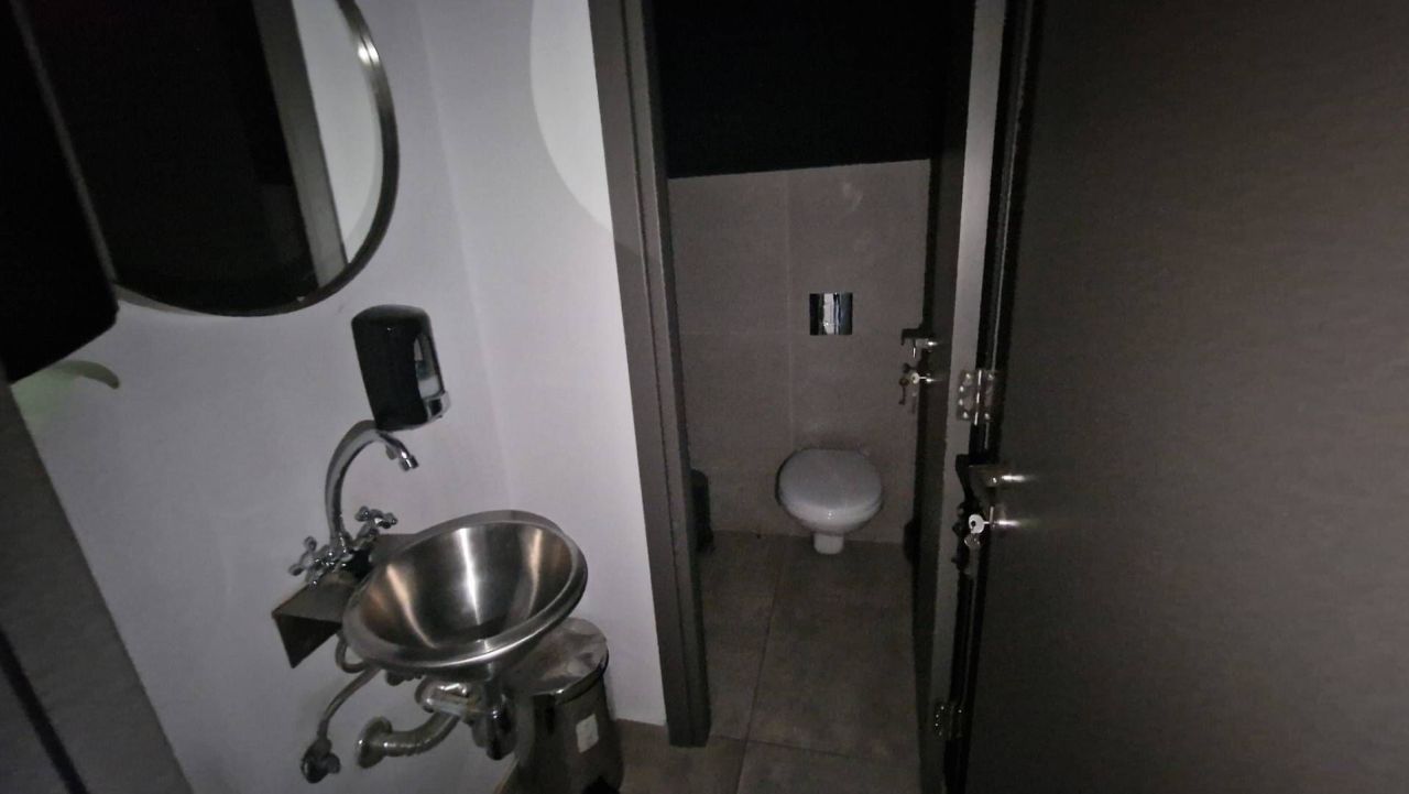 Negozio sulla spiaggia di Finikoudes, Cipro, 240 m² - foto 18