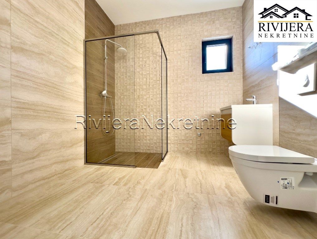 Flat in Herceg-Novi, Montenegro, 107 m² - picture 9