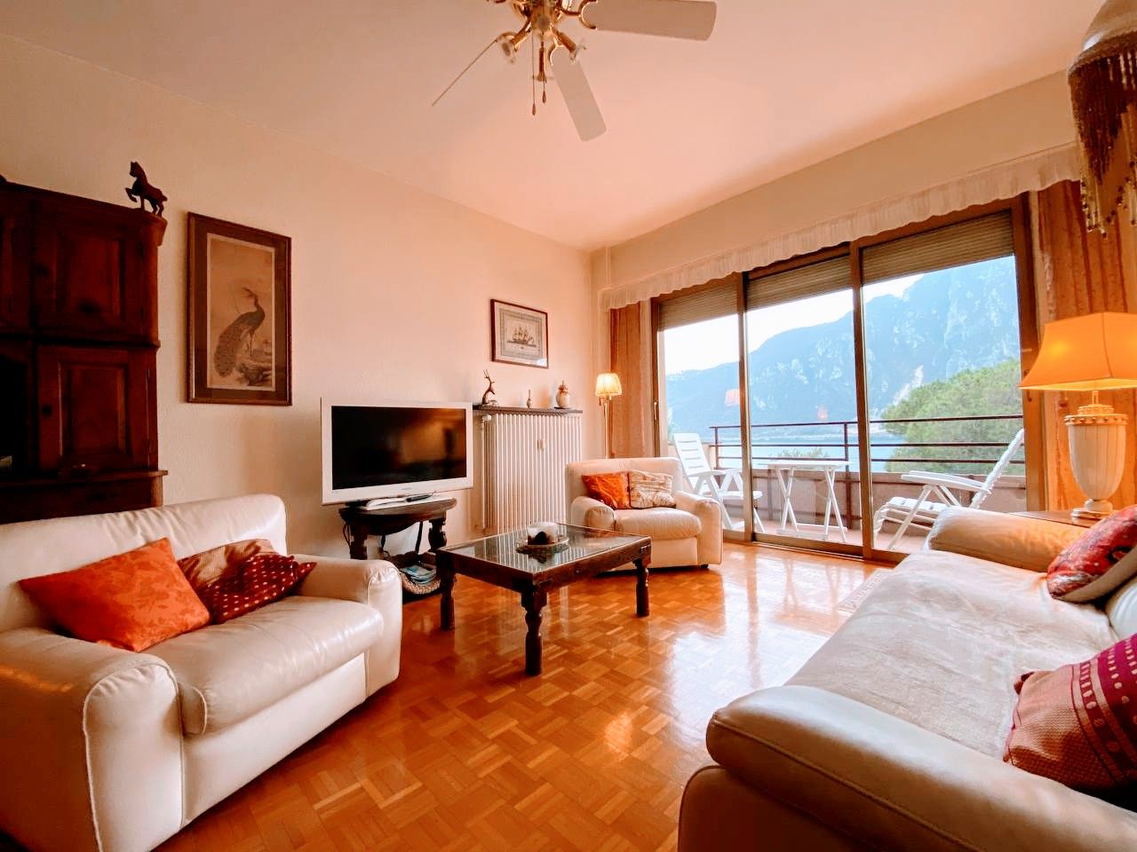 Appartement à Campione d'Italia, Italie, 100 m² - image 1