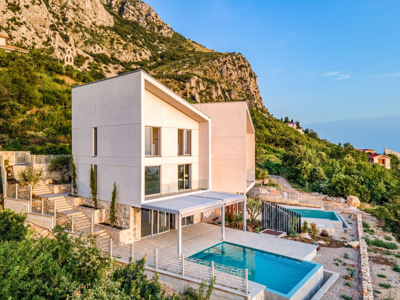 Villa en Sveti Stefan, Montenegro, 231 m² - imagen 1