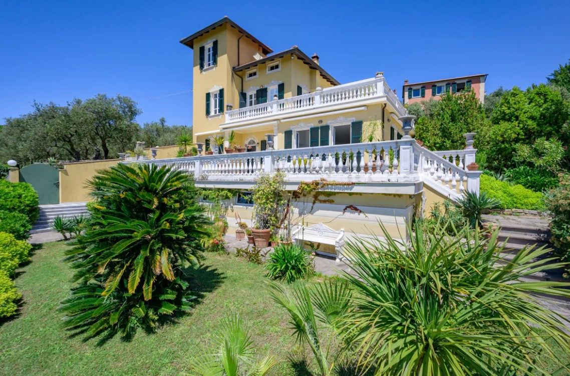 Villa en Lerici, Italia, 250 m² - imagen 1