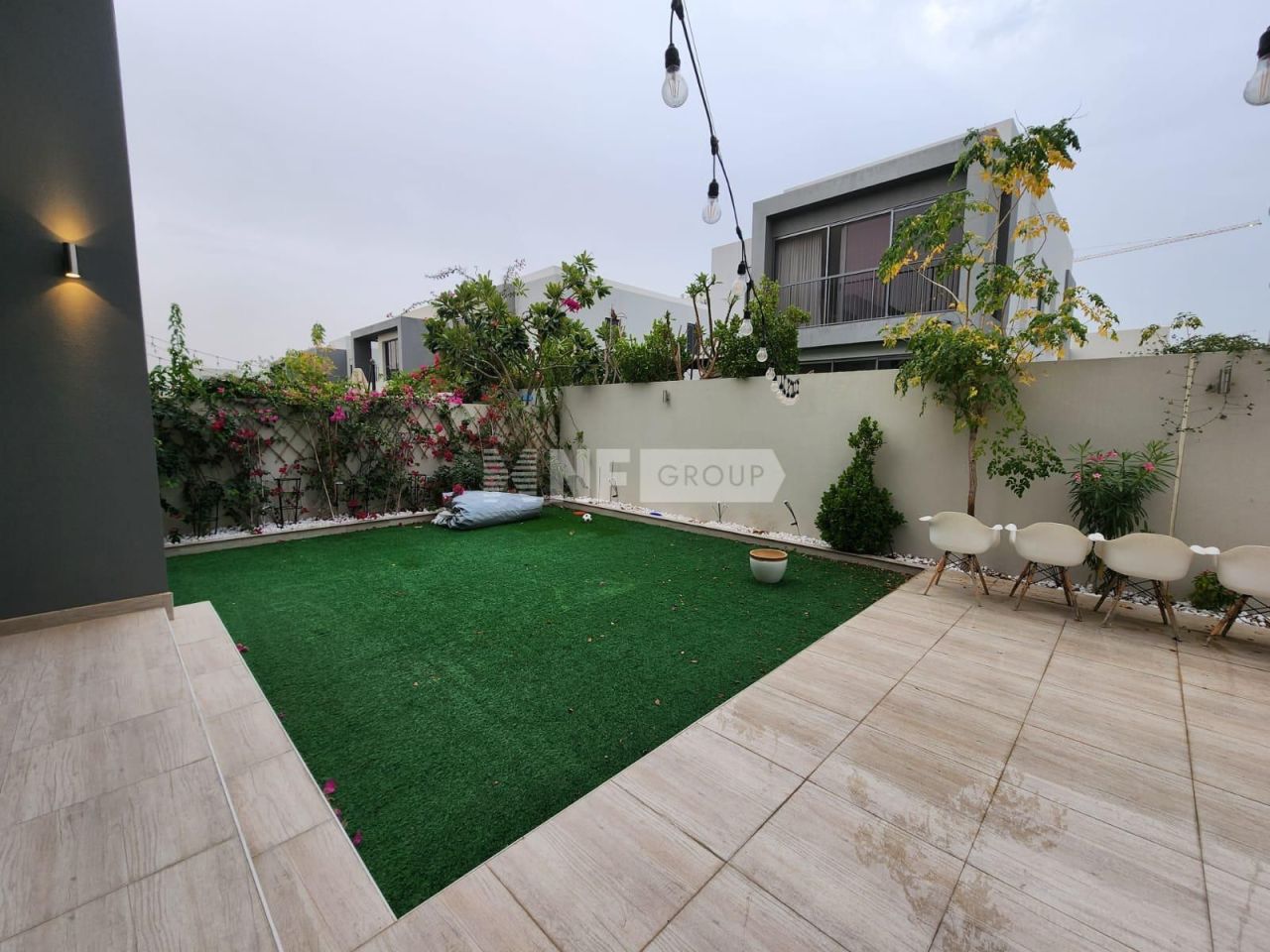 Villa in Dubai, UAE, 288 m² - picture 1