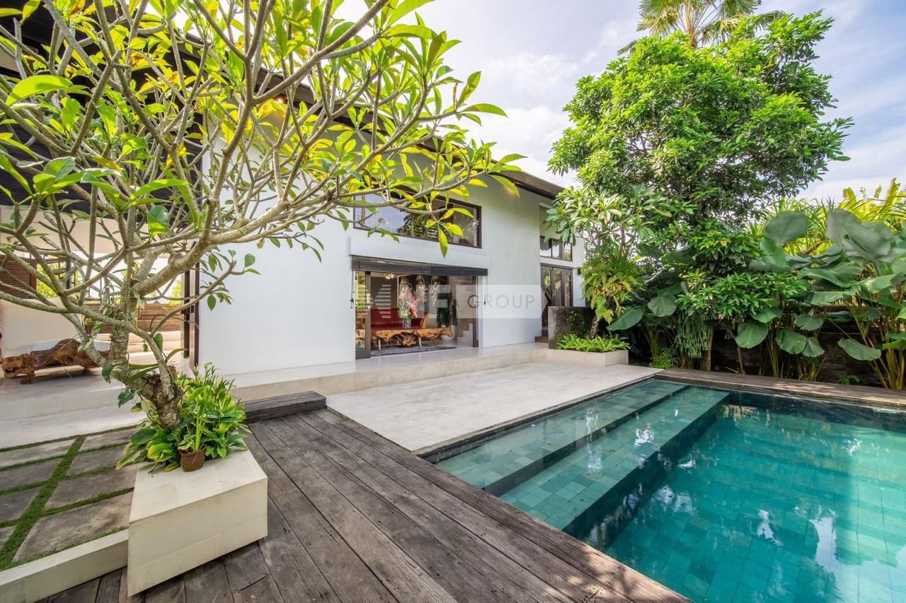 Villa à Ubud, Indonésie, 450 m² - image 1