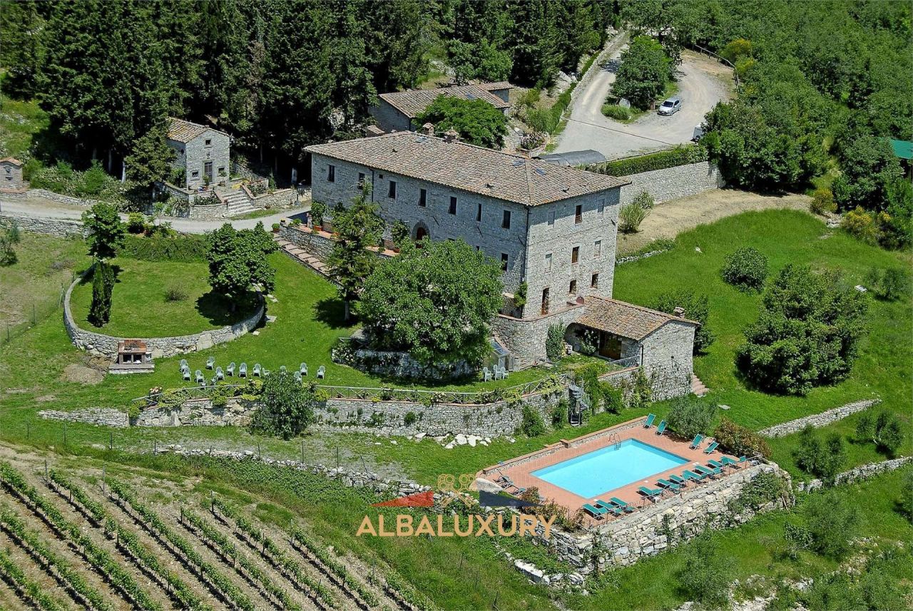 Apartment in Castellina in Chianti, Italy, 1 500 m² - picture 1