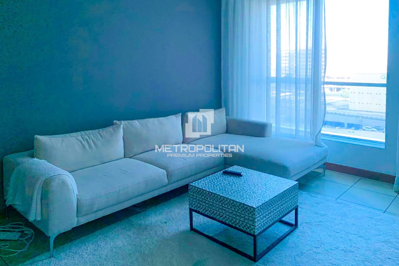 Apartment in Dubai, UAE, 85 m² - picture 1