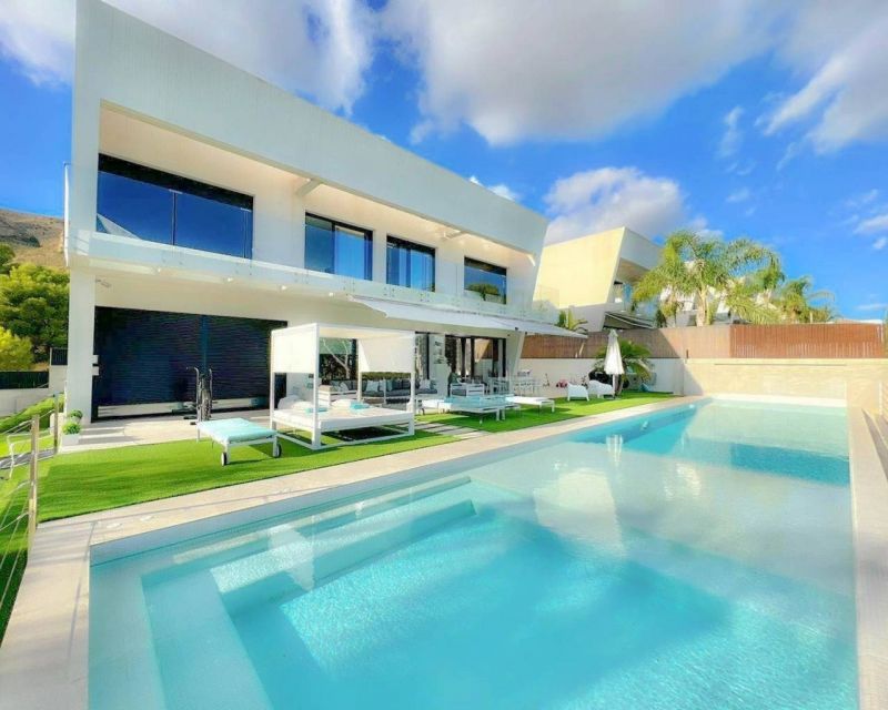 Villa in Finestrat, Spanien, 310 m² - Foto 1