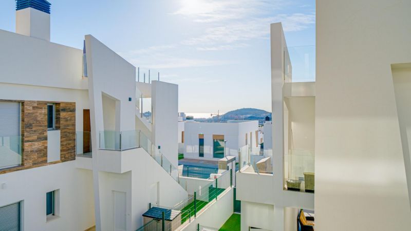 Apartment in Finestrat, Spain, 78 m² - picture 2