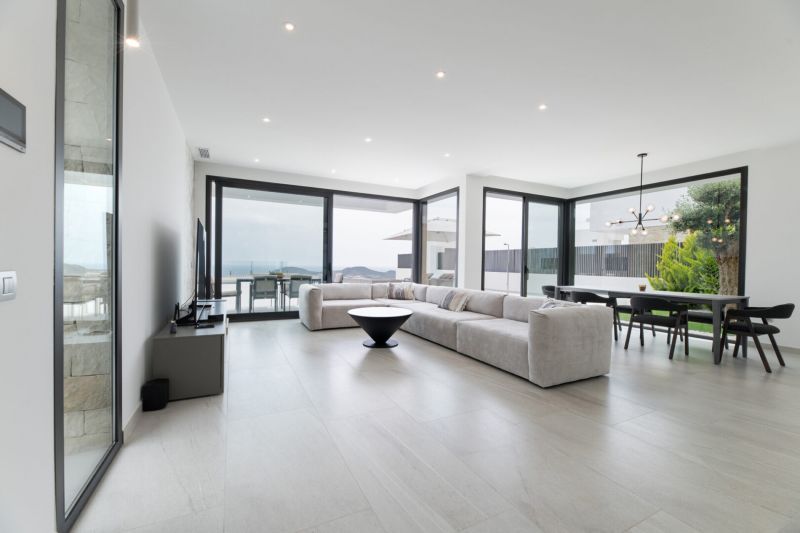 Villa in Finestrat, Spain - picture 4