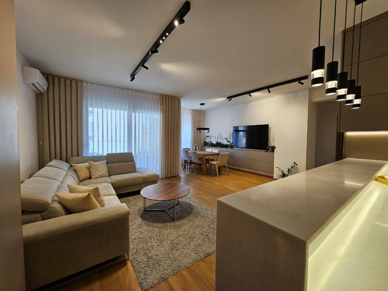 Piso en Budva, Montenegro, 103 m² - imagen 1