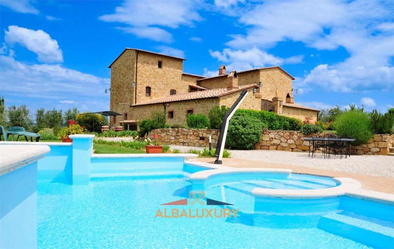 Villa en Pienza, Italia, 450 m² - imagen 1