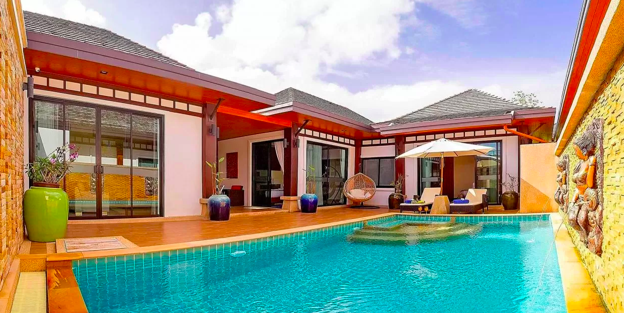 Maison à Phuket, Thaïlande, 212 m² - image 1