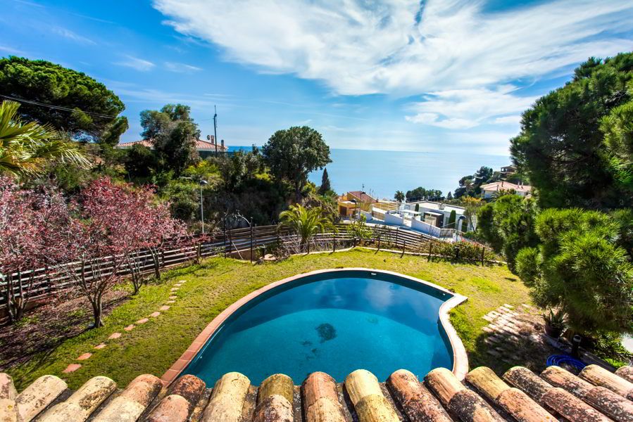 Villa à Lloret de Mar, Espagne, 240 m² - image 3