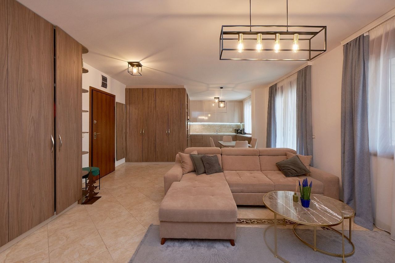 Apartment in Becici, Montenegro, 68 m² - Foto 1