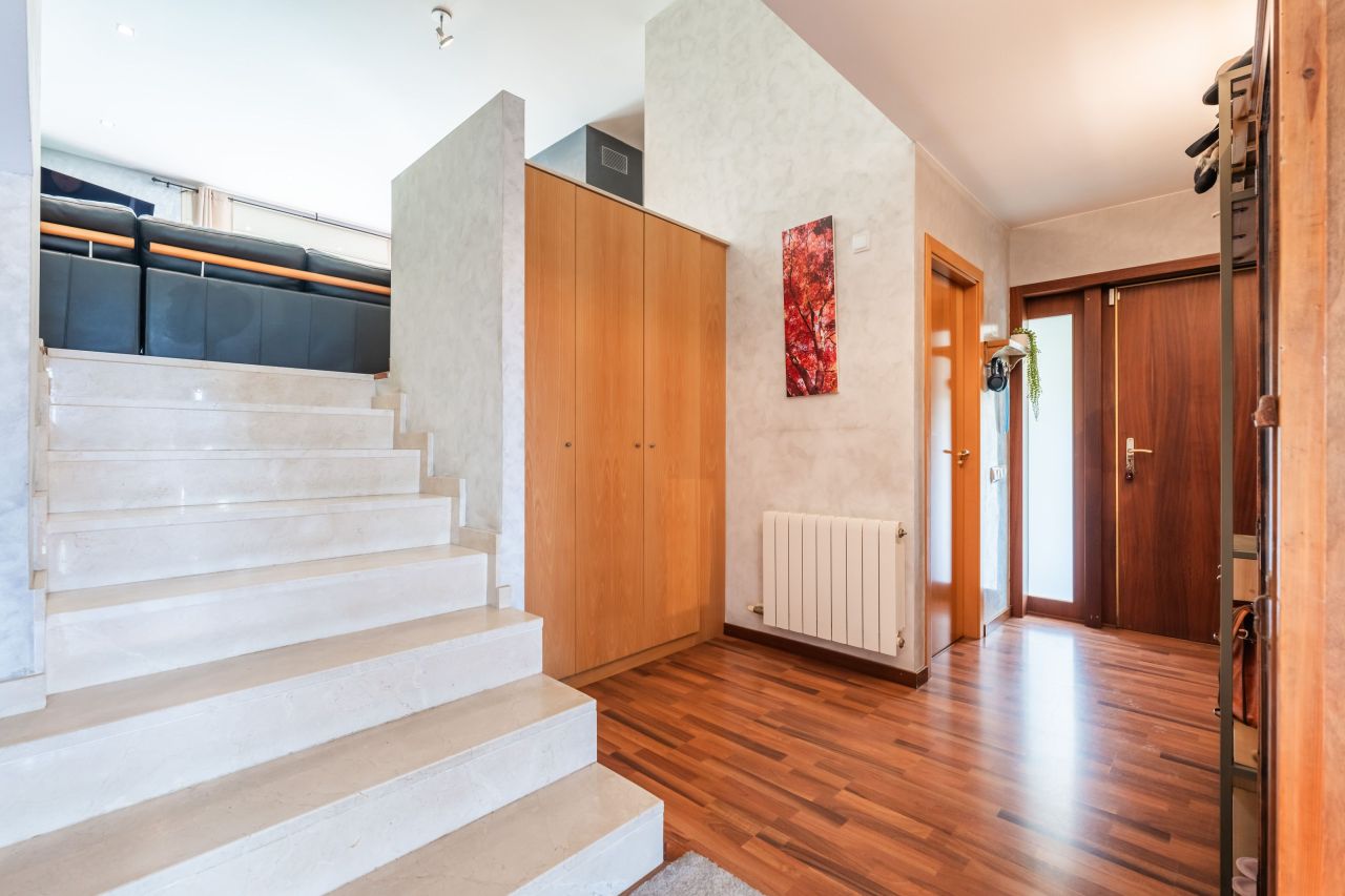 Villa en Vallromanes, España, 275 m² - imagen 6