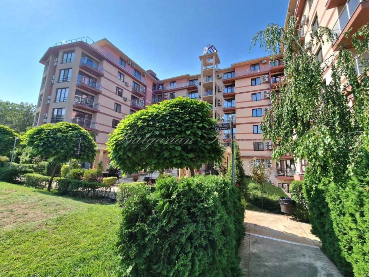 Appartement à Slantchev Briag, Bulgarie, 45 m² - image 1