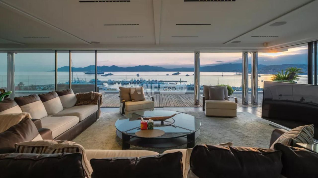 Penthouse in Cannes, France, 580 m² - picture 4