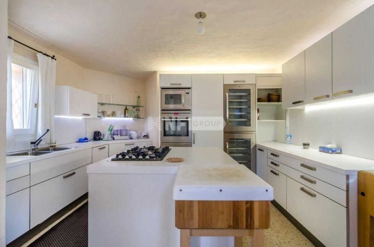 Villa Sardiniya, Italy, 599 m² - picture 9