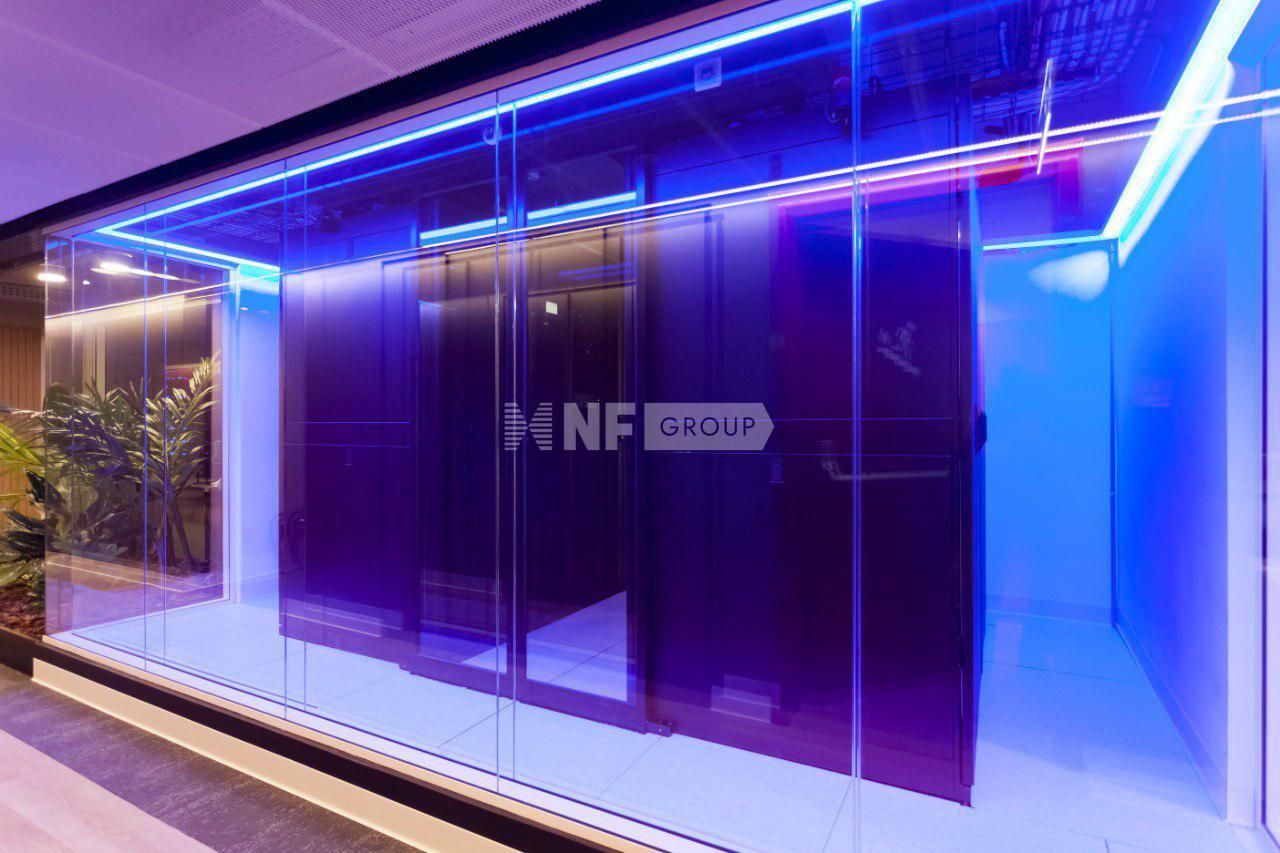 Oficina en Estambul, Turquia, 2 400 m² - imagen 19