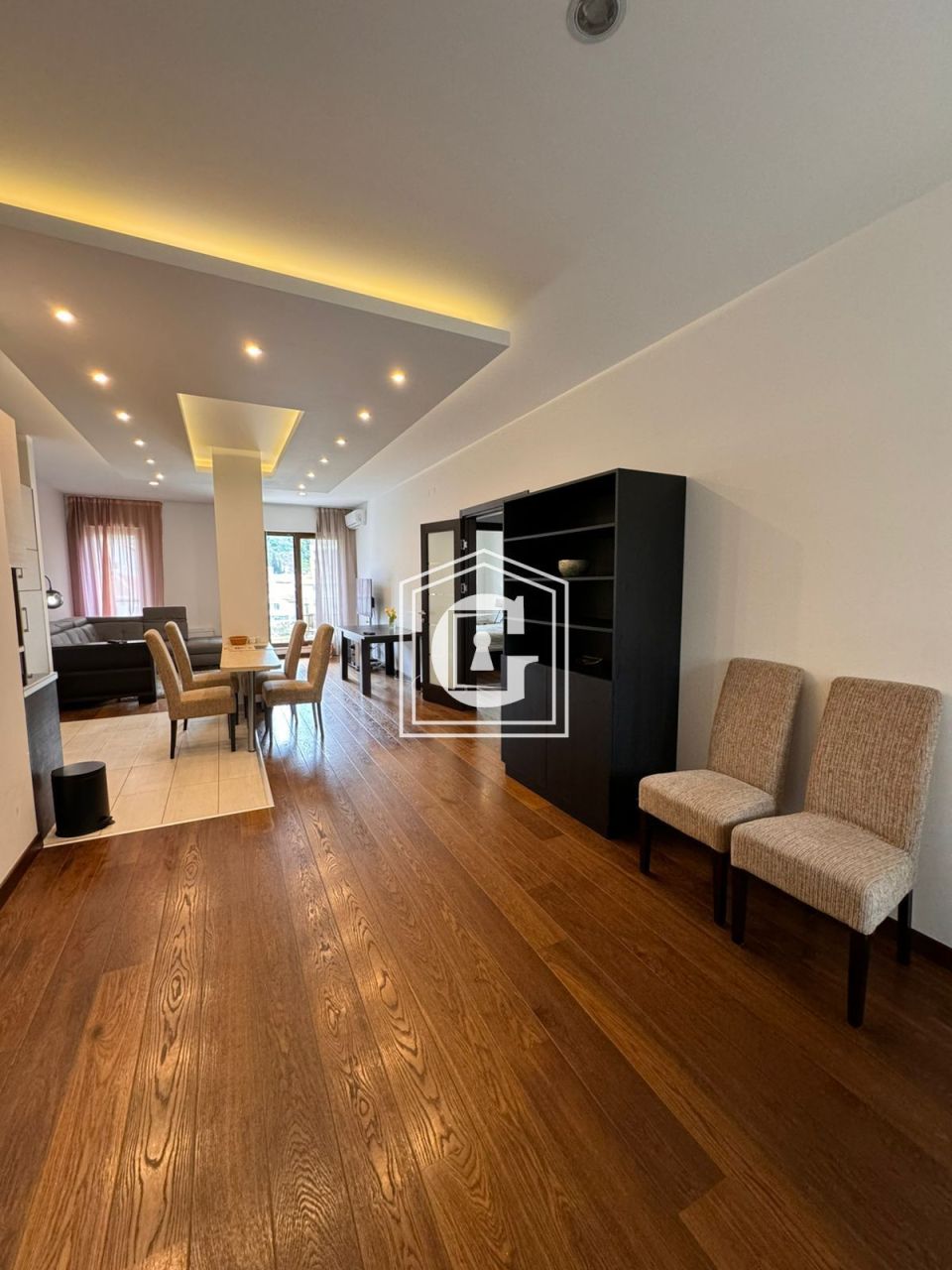 Apartamento en Budva, Montenegro, 86 m² - imagen 1