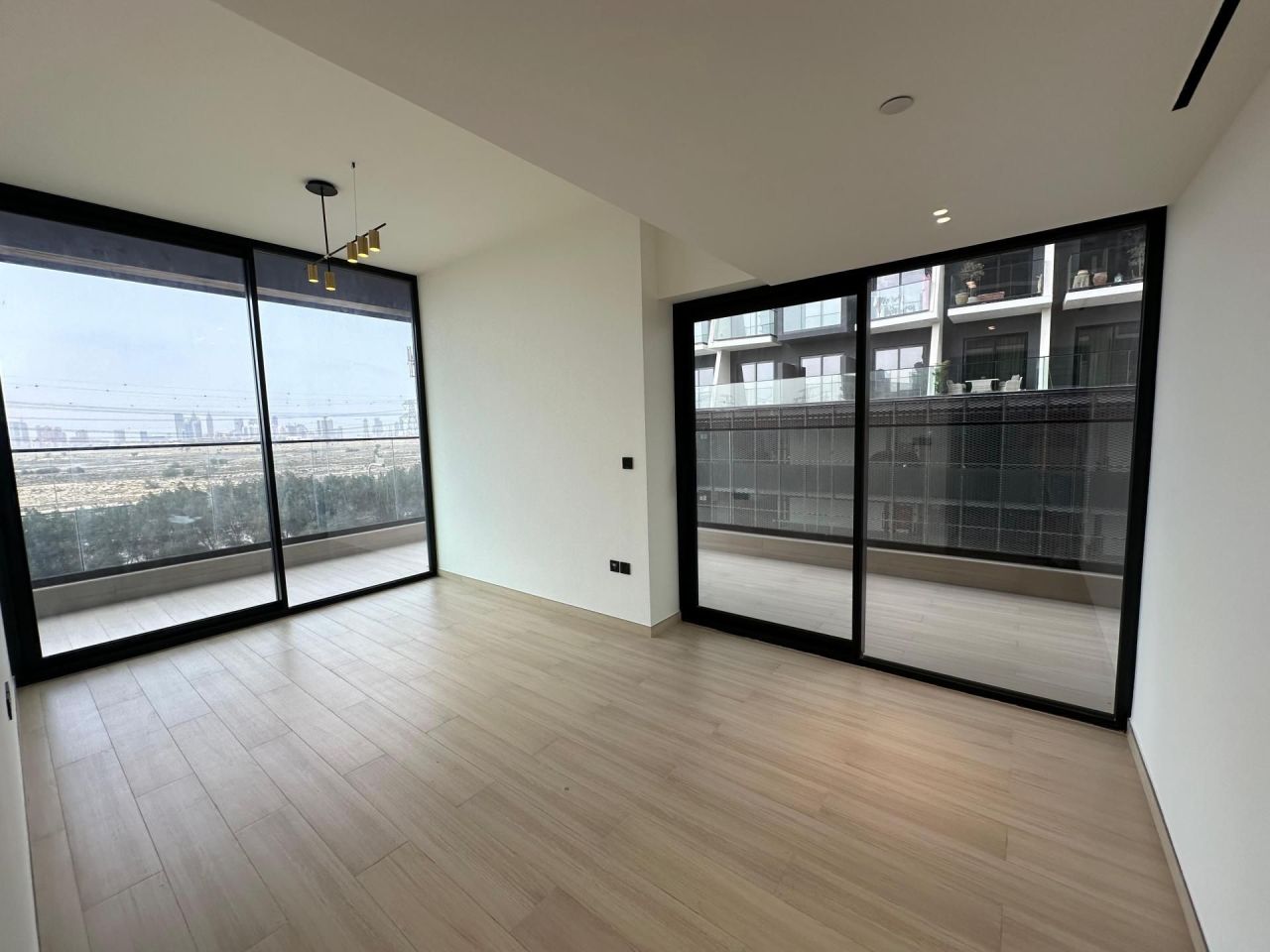 Flat in Dubai, UAE, 124.78 m² - picture 1