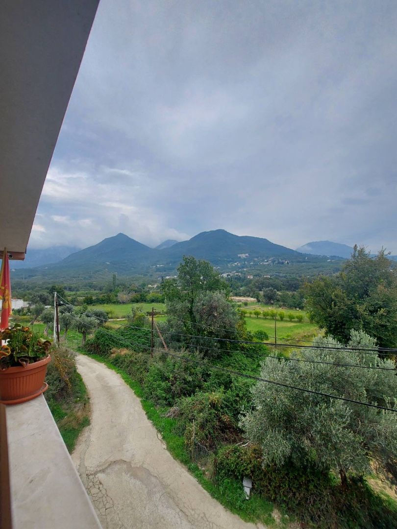 House in Bar, Montenegro, 260 m² - picture 1