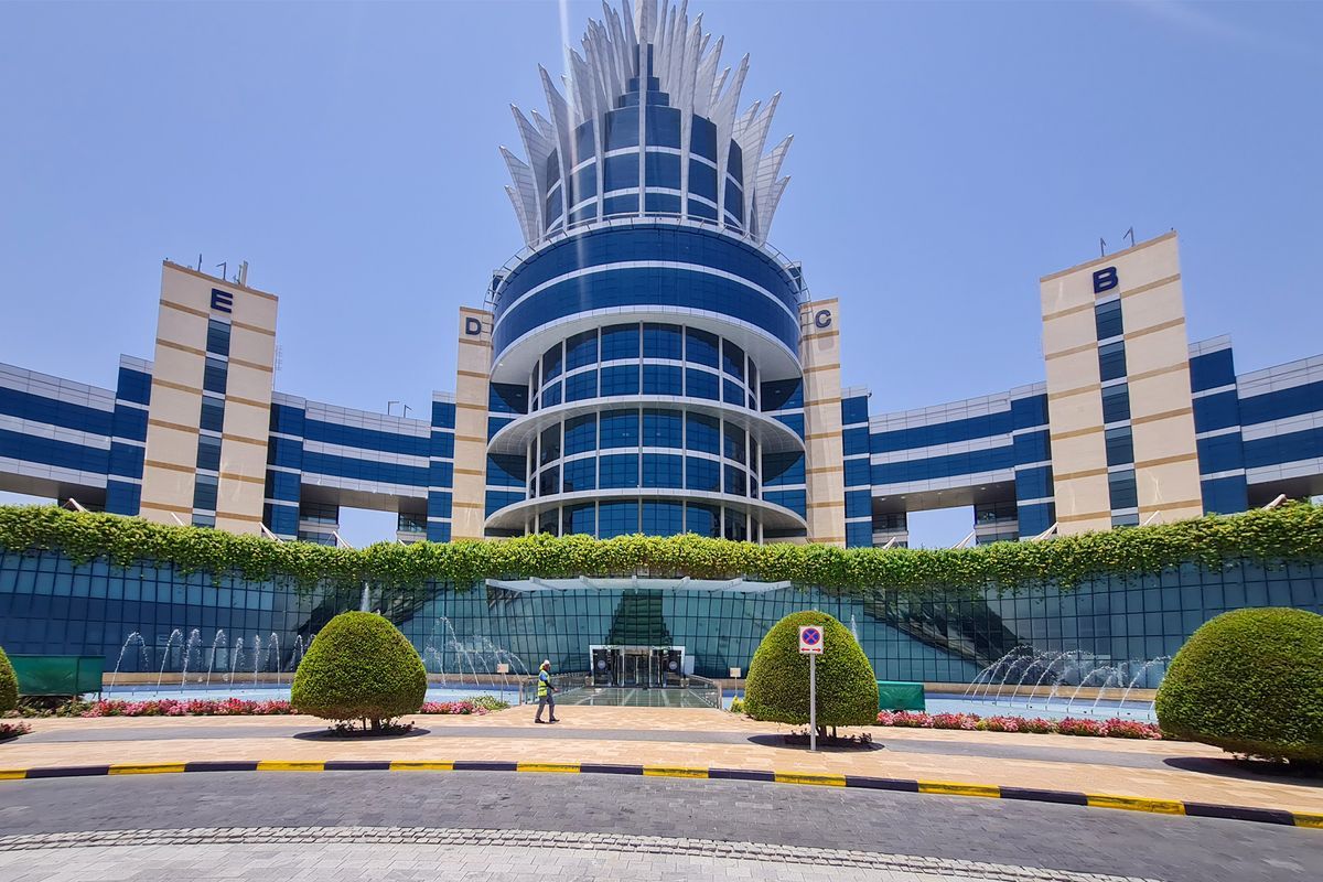 Biens commerciaux à Dubaï, EAU, 282 m² - image 1