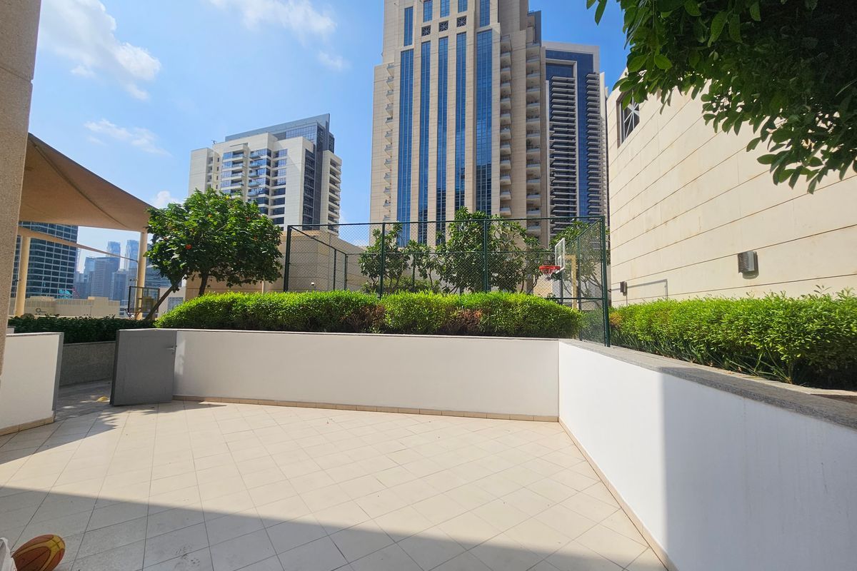 Flat in Dubai, UAE, 175 m² - picture 1